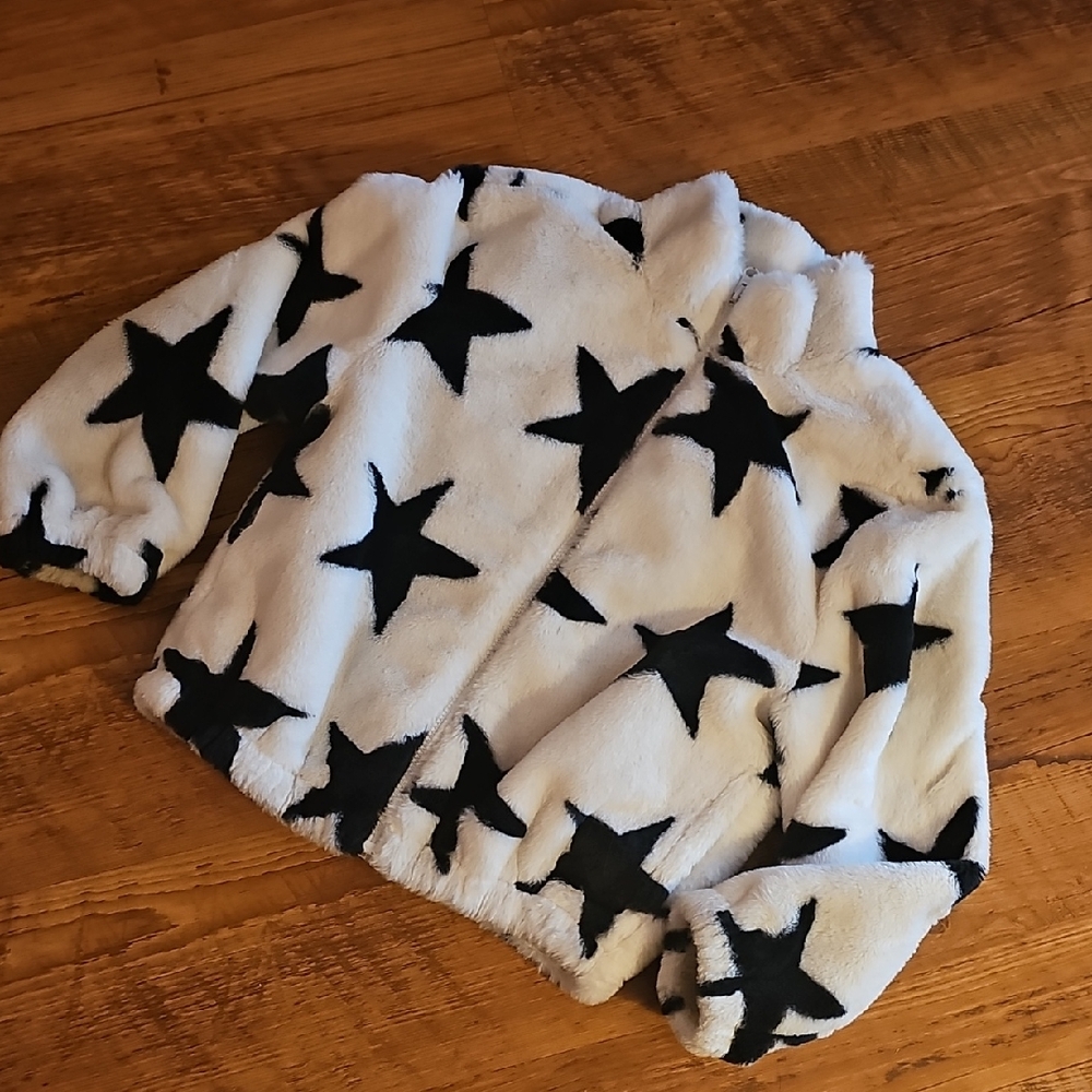 Old Navy Black and White Fleece Jacket